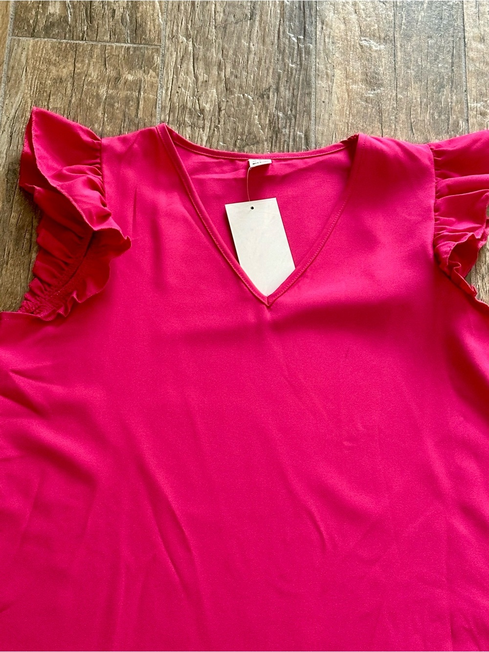 NWT FLOERNS V-Neck Flutter Sleeve Shift Dress in Hot Pink